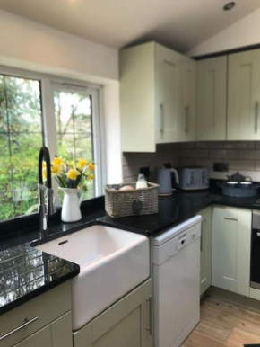 Coombe Edge Cottage
